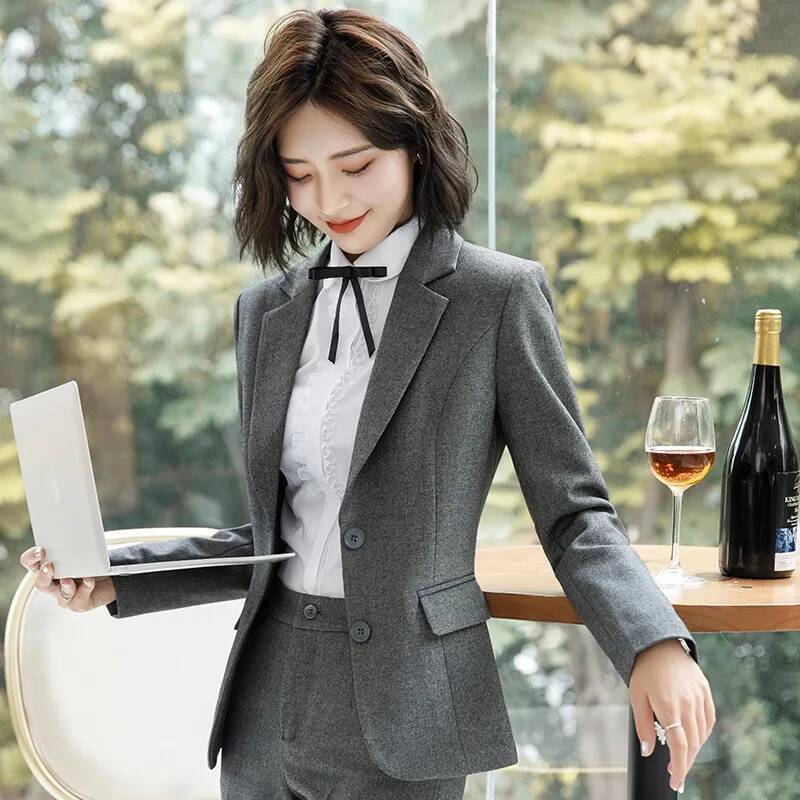 Formal Winter Wear Women Jacket - 신상 그레이 포멀 블레이저 및 재킷